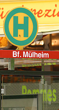 Köln-Mülheim - Bushaltestelle Bf. Mülheim